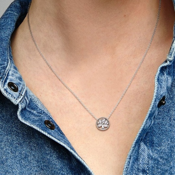 SOLD - Pandora Sparkling Family Tree Necklace - Sterling Silver - Picture 7 of 8
